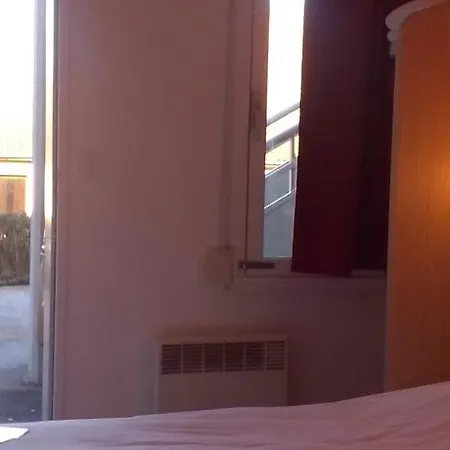 Hotel Premiere Classe Montelimar Nord - A7 Sortie 17 *