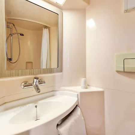 Premiere Classe Montelimar Nord - A7 Sortie 17 Hotel