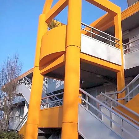 Premiere Classe Montelimar Nord - A7 Sortie 17 Ле-Турет
