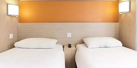 Premiere Classe Montelimar Nord - A7 Sortie 17 Отель Ле-Турет