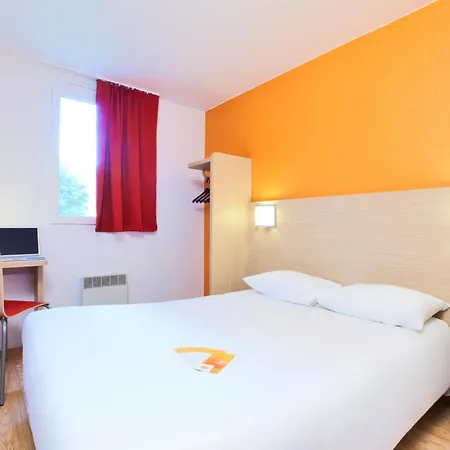 Hotel Premiere Classe Montelimar Nord - A7 Sortie 17 *
